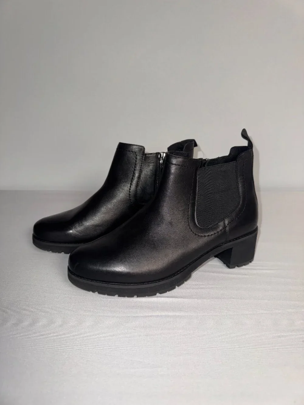 NEW Size 8 Munro Darcy Ankle Boots Leather Stretch Inset  Black Slip Ons